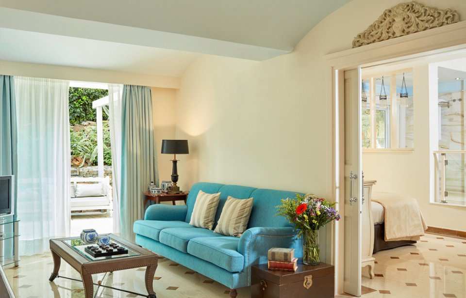 Deluxe Senior Suite Deluxe Senior Suite