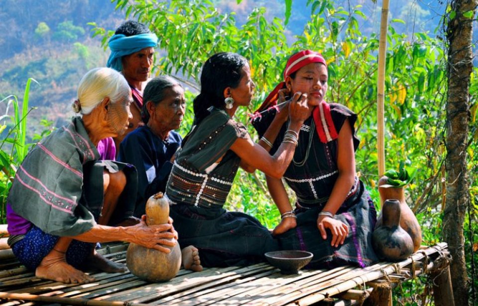 perinteitä Myanmarista Myanmar