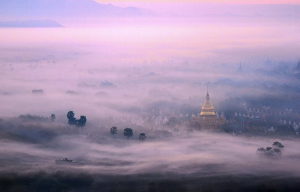 Auringonnousu Myanmarissa Myanmar