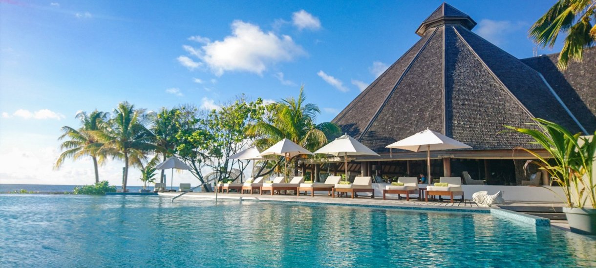 Denis Private Island pool